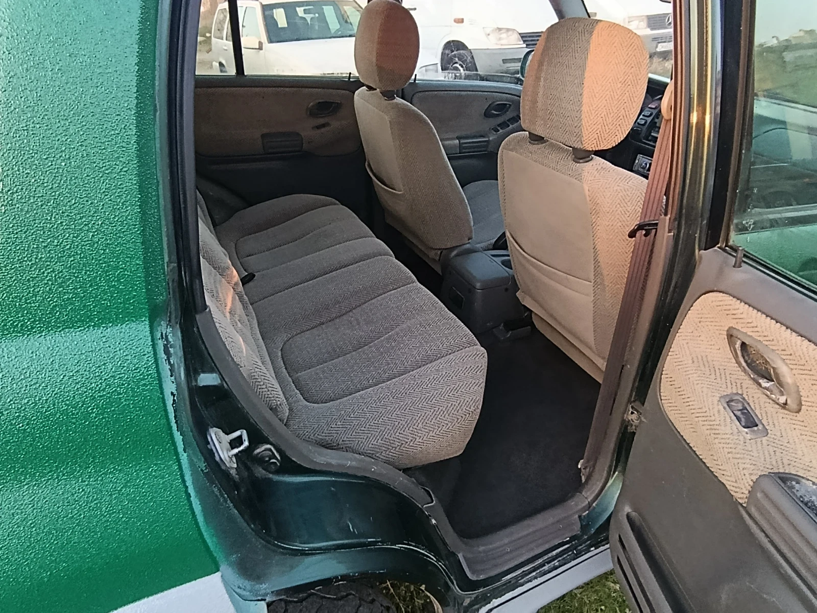 Suzuki Grand vitara, снимка 6 - Автомобили и джипове - 53778529