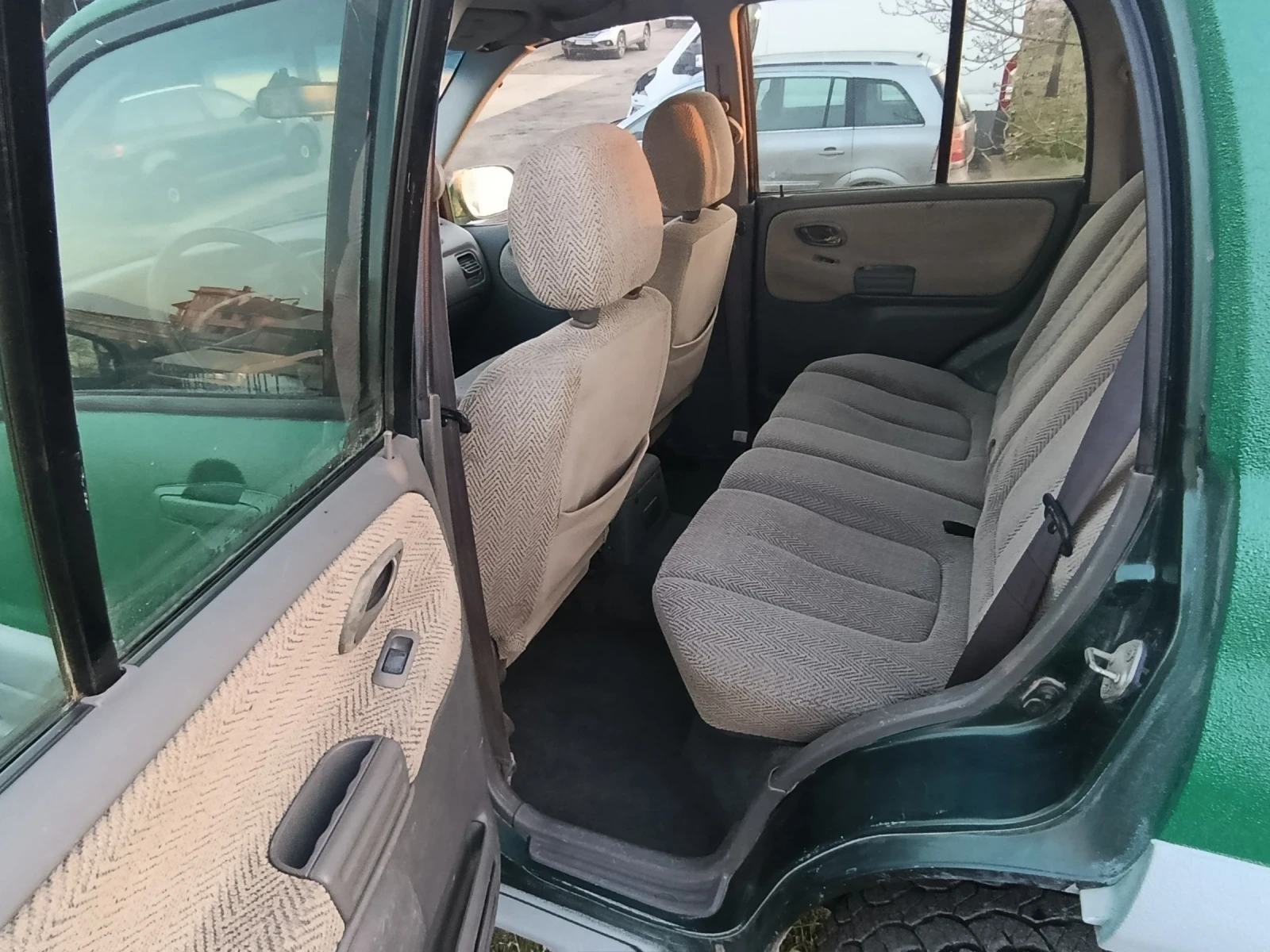 Suzuki Grand vitara, снимка 8 - Автомобили и джипове - 53778529