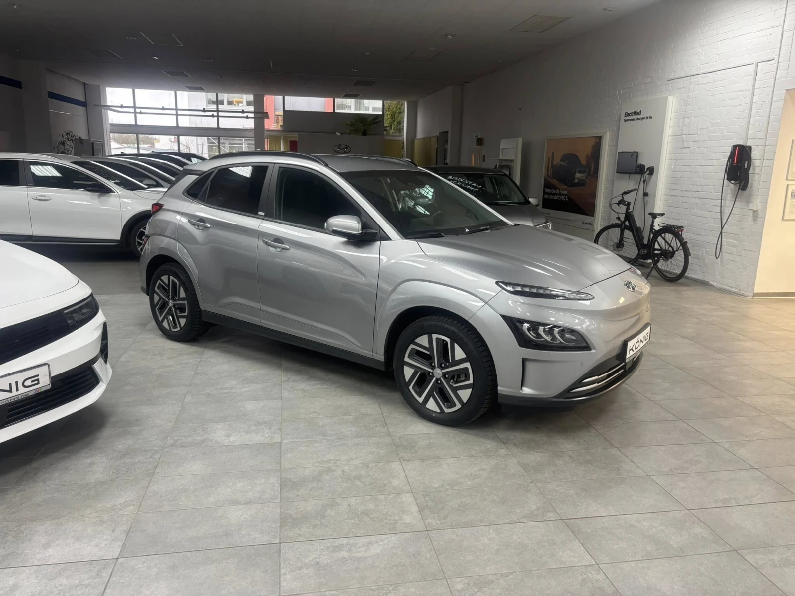 Hyundai Kona 64Kw/22г./Hyundai сертификат SOH-100%, снимка 7 - Автомобили и джипове - 54055695