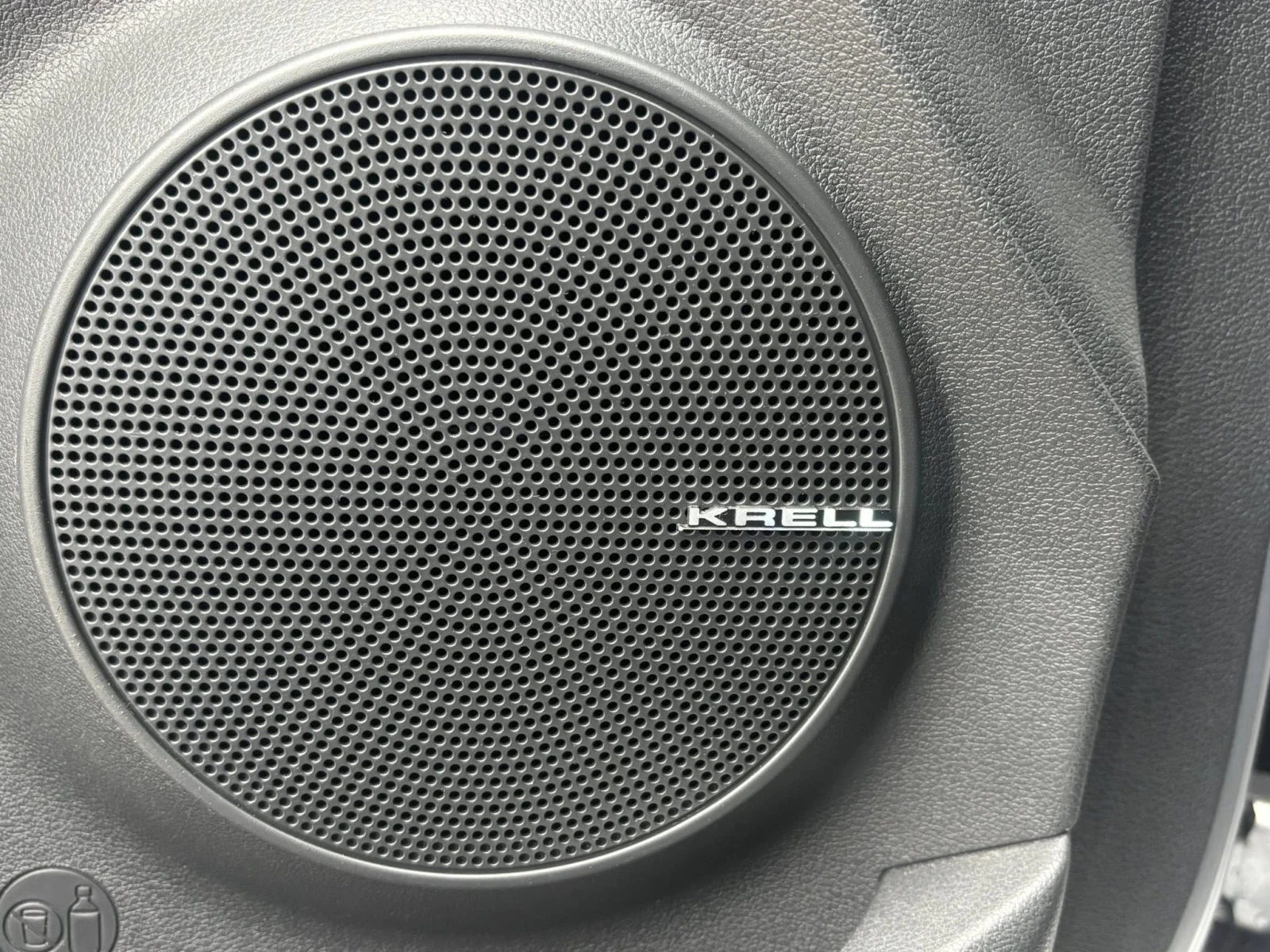 Hyundai Kona 64Kw/22г./Hyundai сертификат SOH-100%, снимка 16 - Автомобили и джипове - 54055695