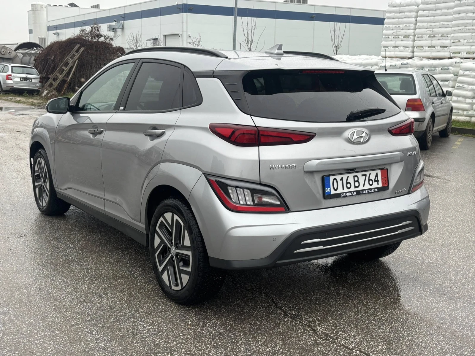 Hyundai Kona 64Kw/22г./Hyundai сертификат SOH-100%, снимка 4 - Автомобили и джипове - 54055695