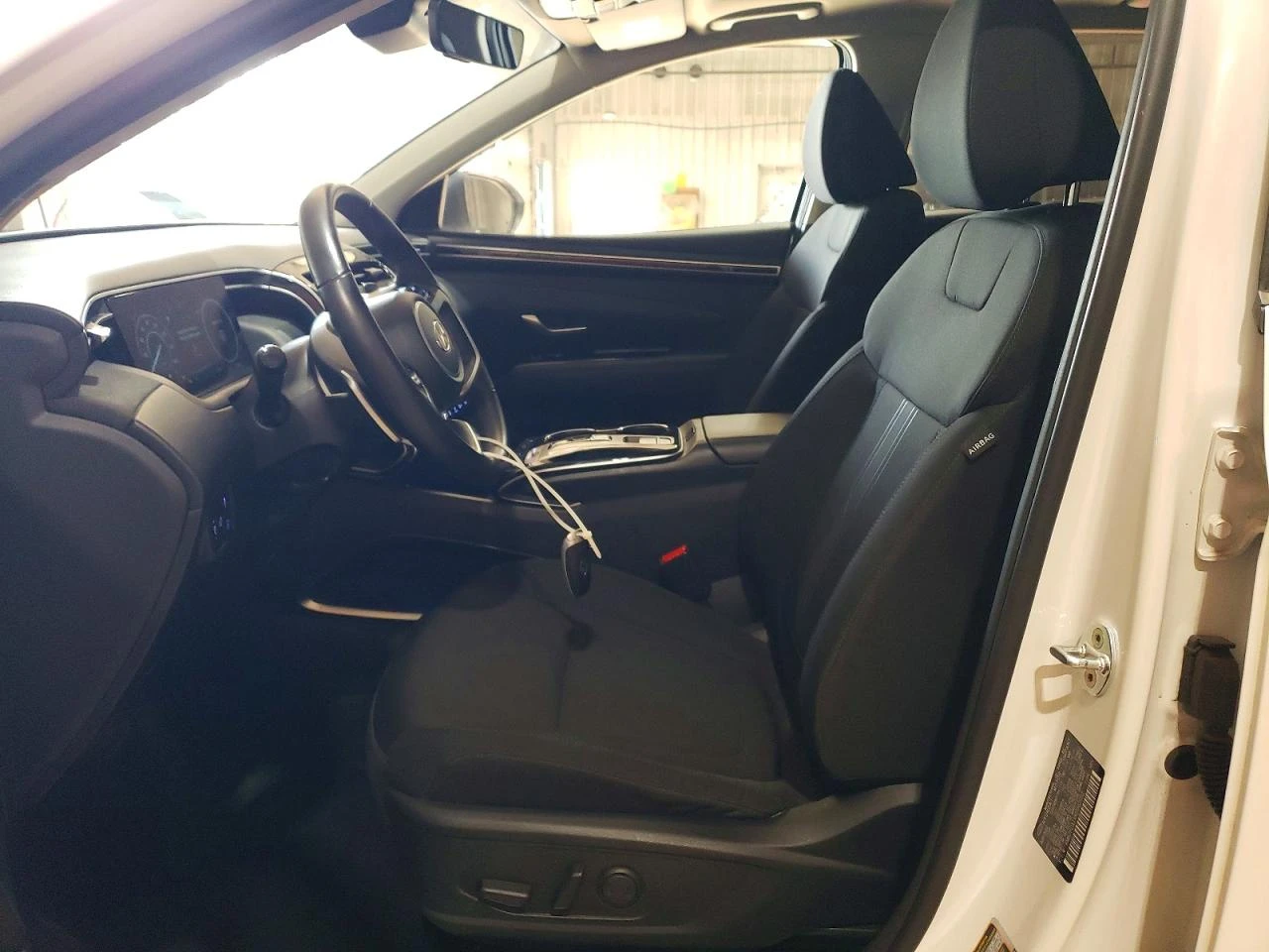 Hyundai Tucson 1.6l SEL Convenience AWD, снимка 7 - Автомобили и джипове - 54359315