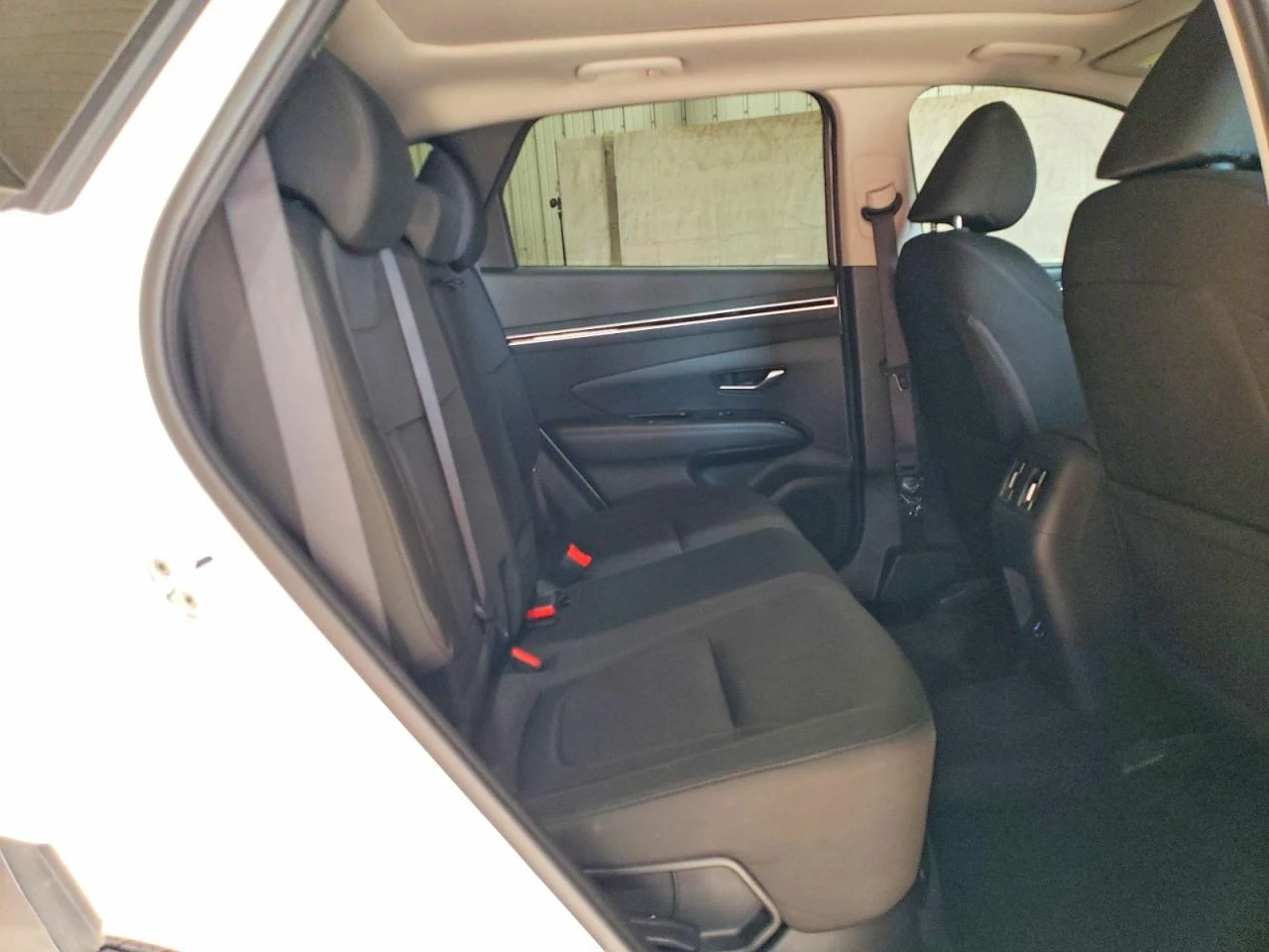 Hyundai Tucson 1.6l SEL Convenience AWD, снимка 11 - Автомобили и джипове - 54359315