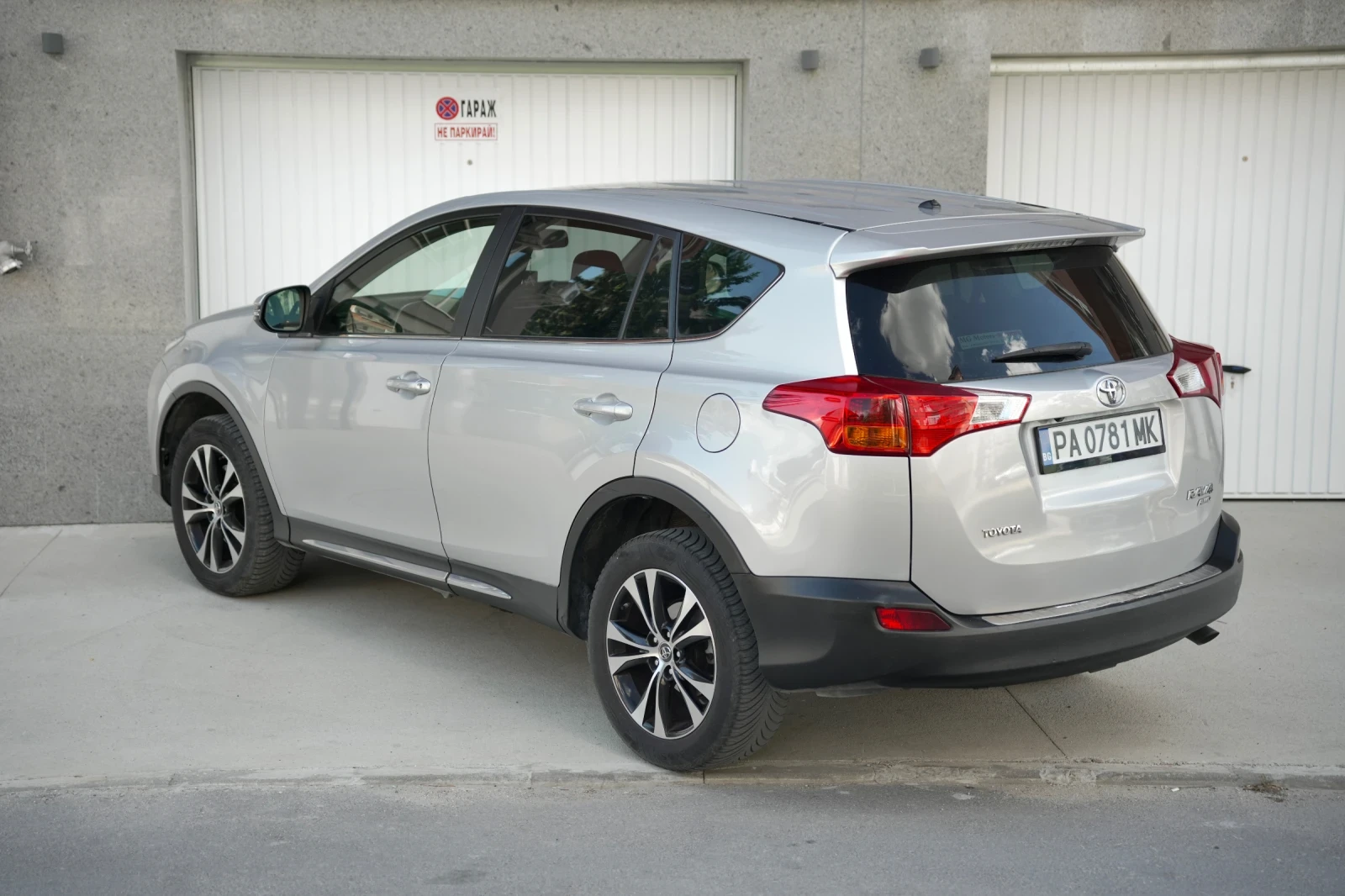 Toyota Rav4 4x4* D4D* Keyless* Chrome Pack* Камера* NAVI, снимка 4 - Автомобили и джипове - 55157406