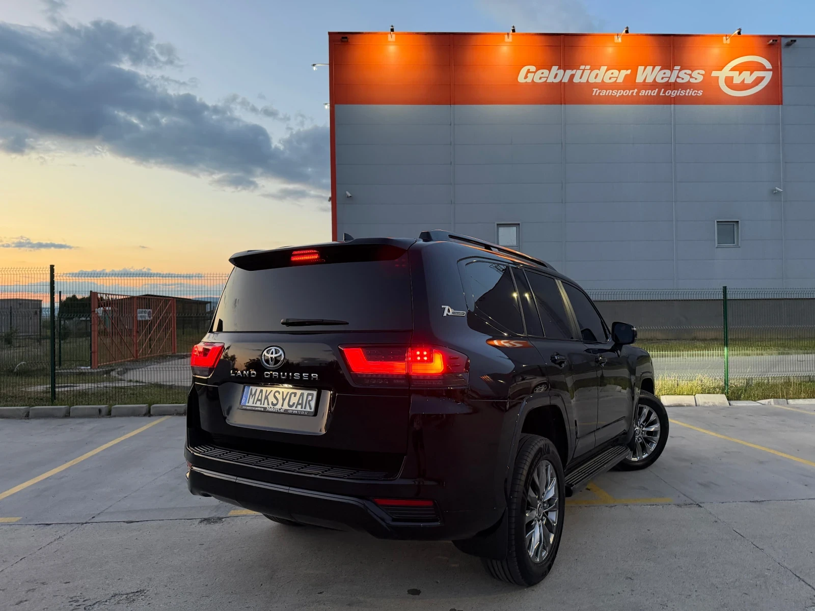 Toyota Land cruiser 300 V6 FULL 70 ANNIVERSARY, снимка 7 - Автомобили и джипове - 55225837