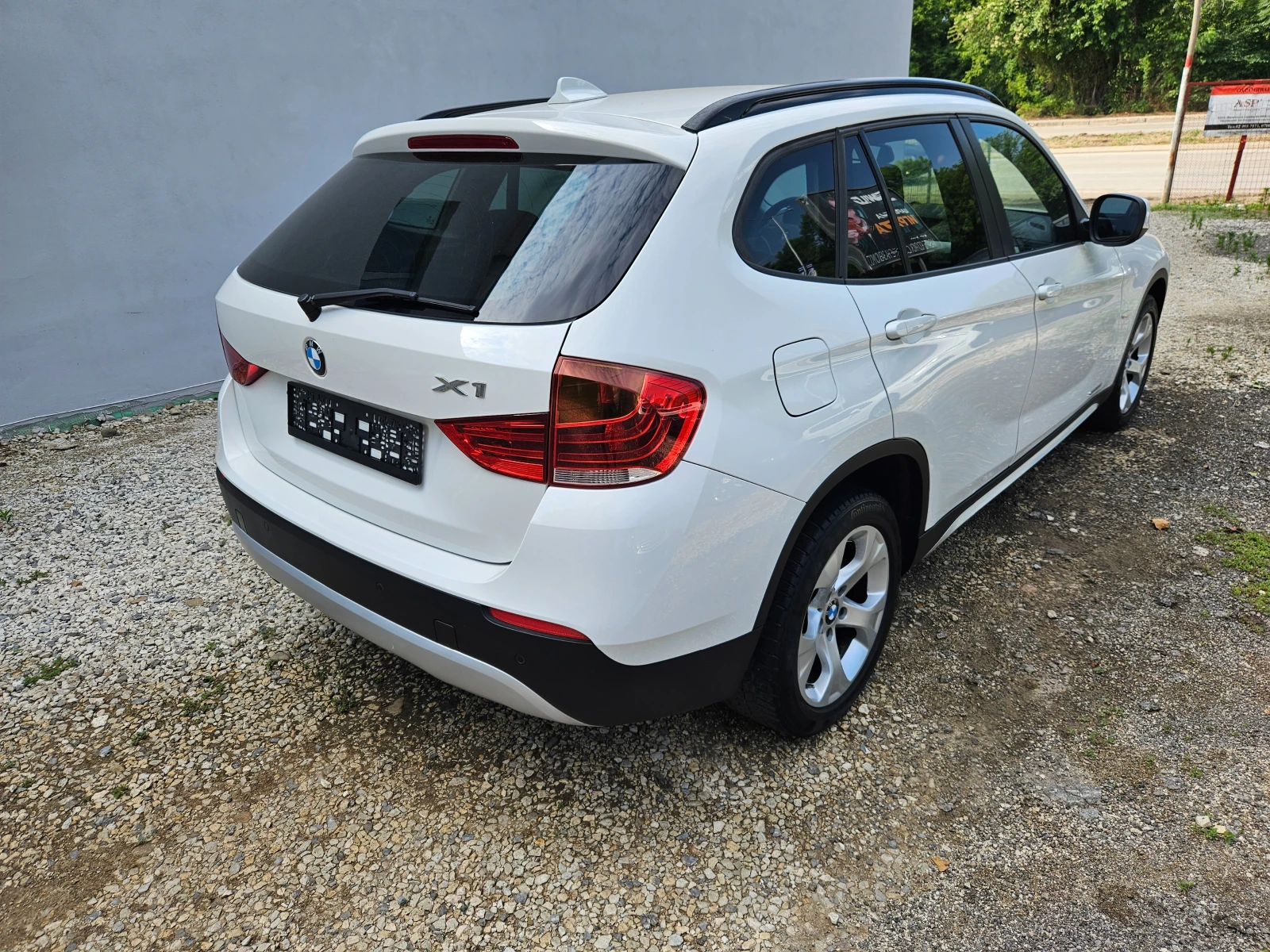 BMW X1 1.8 143kc, снимка 4 - Автомобили и джипове - 55600870
