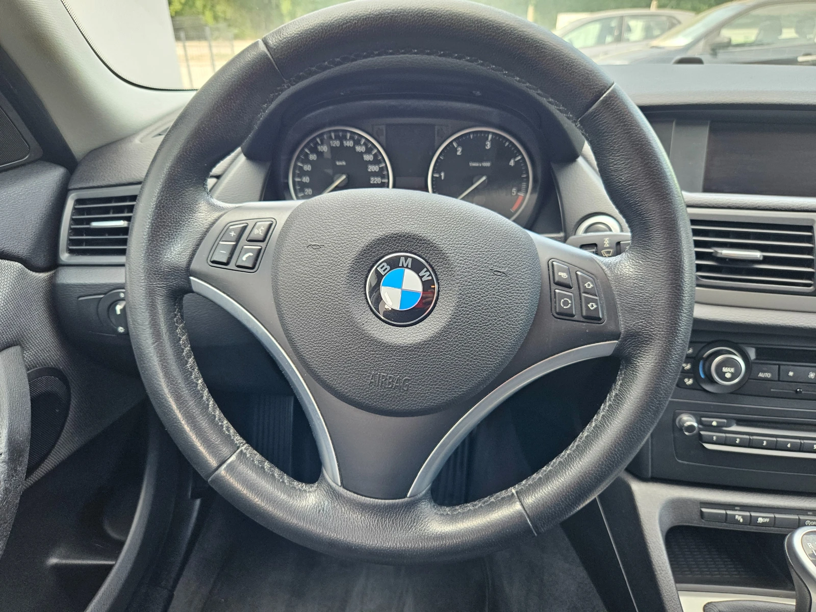 BMW X1 1.8 143kc, снимка 14 - Автомобили и джипове - 55600870