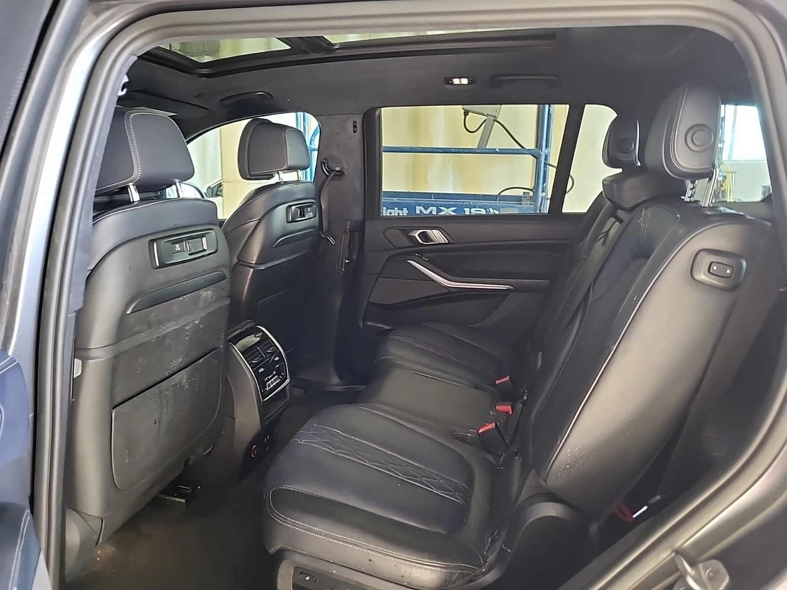 BMW X7 M50I XDRIVE * FIRST-CLASS* , снимка 13 - Автомобили и джипове - 56607327