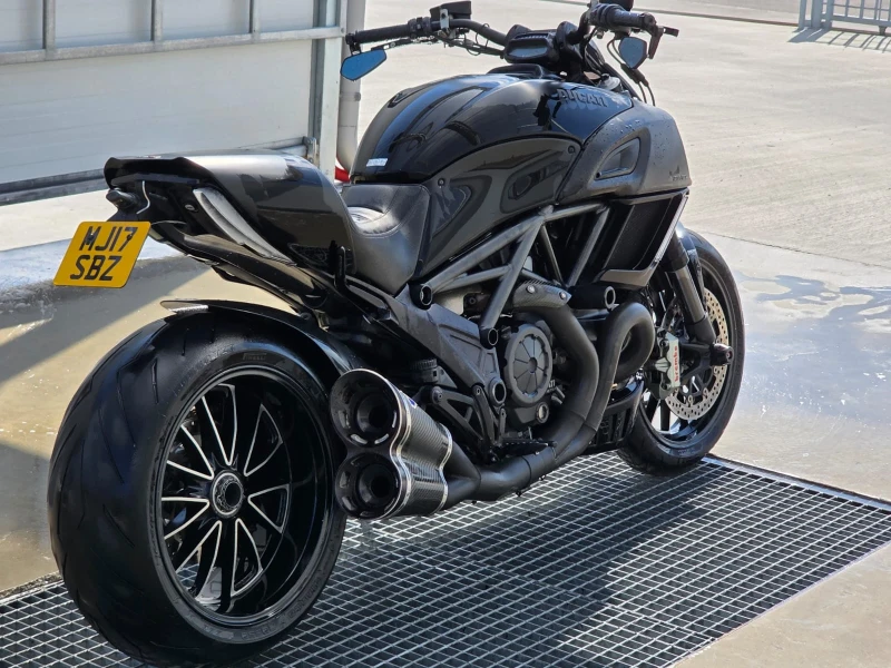 Ducati Diavel, снимка 10 - Мотоциклети и мототехника - 52540992