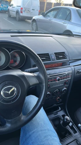 Mazda 3, снимка 1