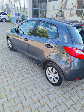 Mazda 2 1.3куб.75к.с.2010г. Бензин , снимка 3