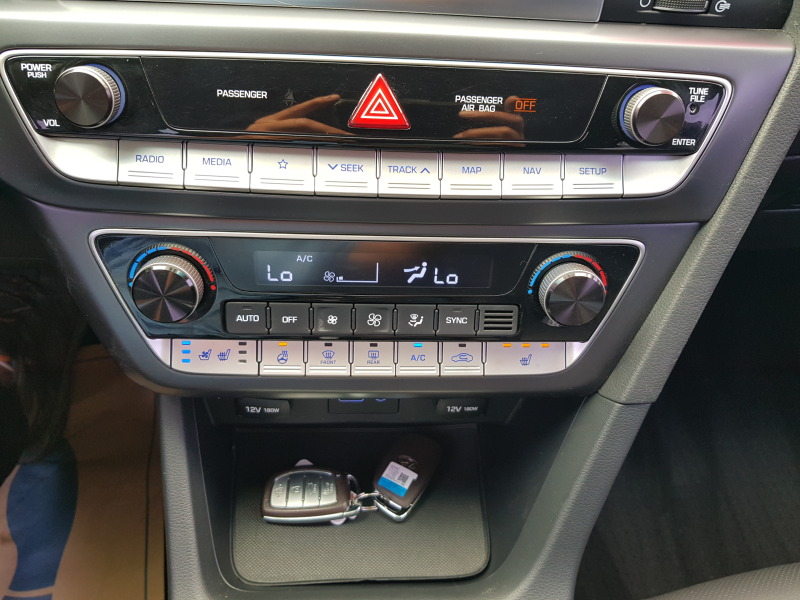 Hyundai Sonata Гаранция 1г. Сервизна история и реални километри, снимка 11 - Автомобили и джипове - 41624093