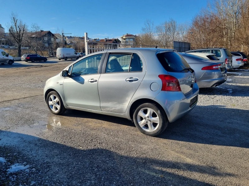 Toyota Yaris 1.4d-4d, снимка 3 - Автомобили и джипове - 43502059