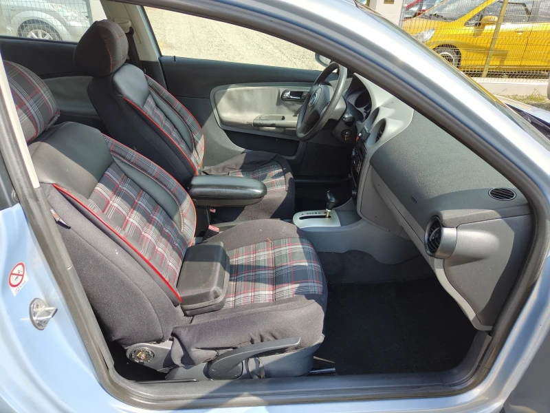 Seat Ibiza 1.4 автоматик клима, снимка 9 - Автомобили и джипове - 47129254