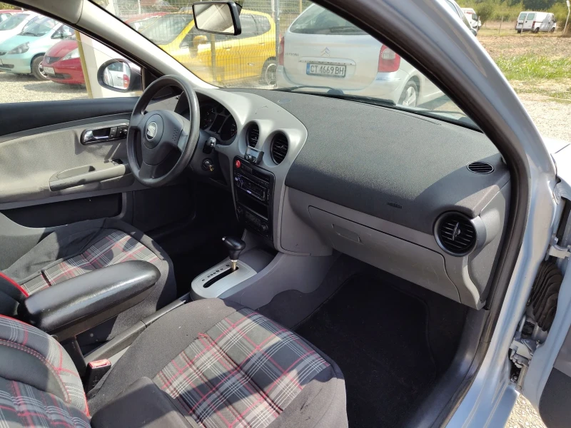 Seat Ibiza 1.4 автоматик клима, снимка 10 - Автомобили и джипове - 47129254