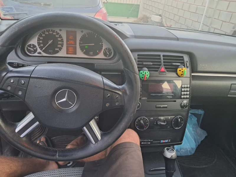 Mercedes-Benz B 200, снимка 1 - Автомобили и джипове - 47345687