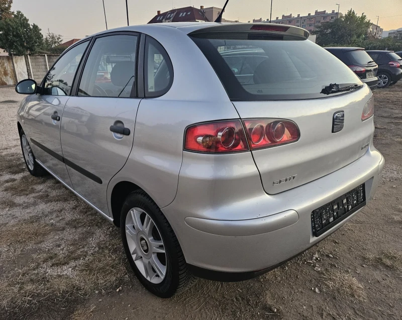 Seat Ibiza 1.2 I.. Klima, снимка 8 - Автомобили и джипове - 49458397