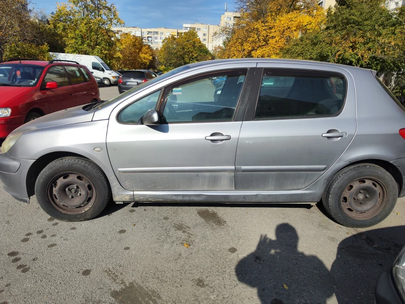 Peugeot 307, снимка 1 - Автомобили и джипове - 47880378