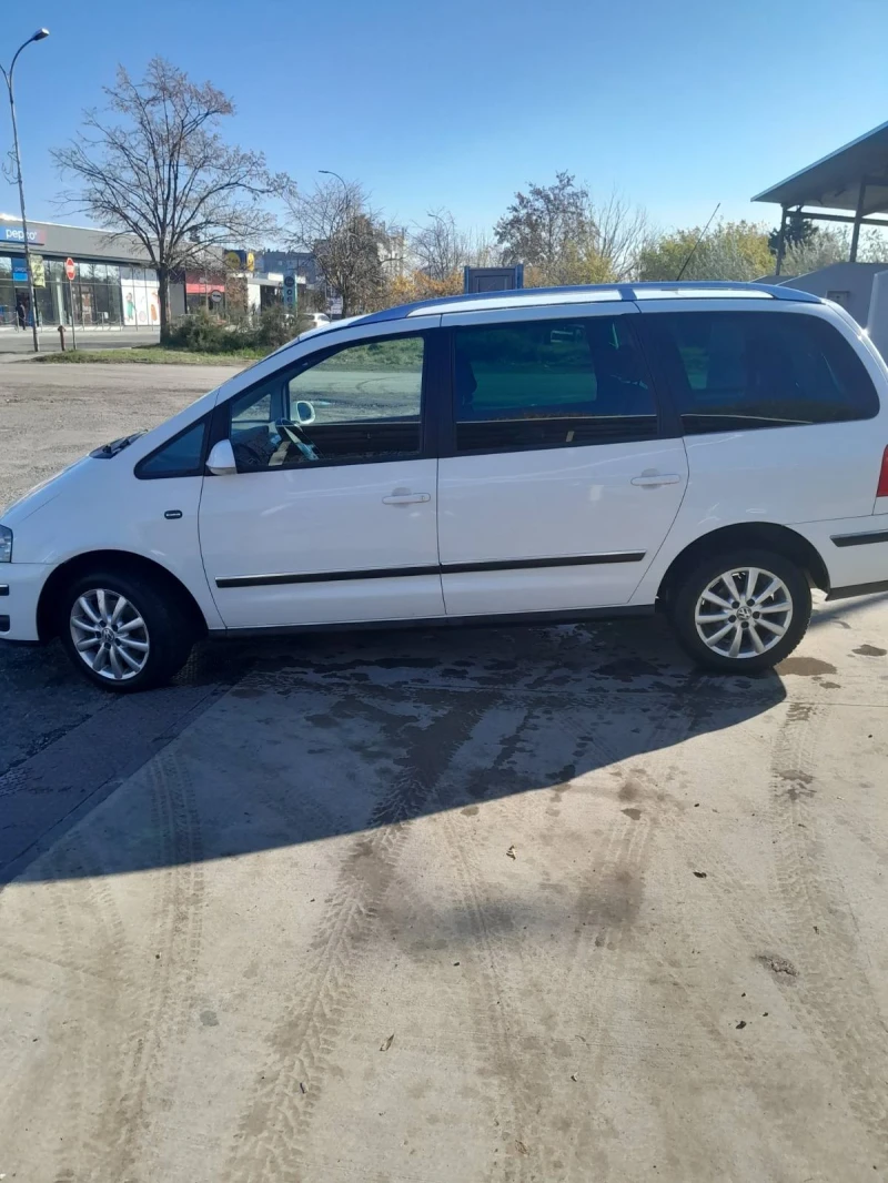 VW Sharan 1.9, снимка 3 - Автомобили и джипове - 48010429