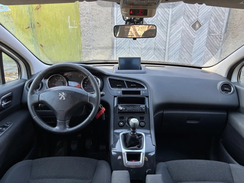 Peugeot 5008 Facelift, снимка 12 - Автомобили и джипове - 48061128