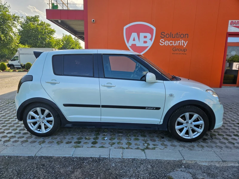 Suzuki Swift, снимка 2 - Автомобили и джипове - 48420157