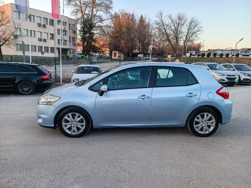 Toyota Auris 1.6i-132кс-ШВЕЙЦАРИЯ-РЪЧКА-6ск-FACELIFT, снимка 7 - Автомобили и джипове - 49364823