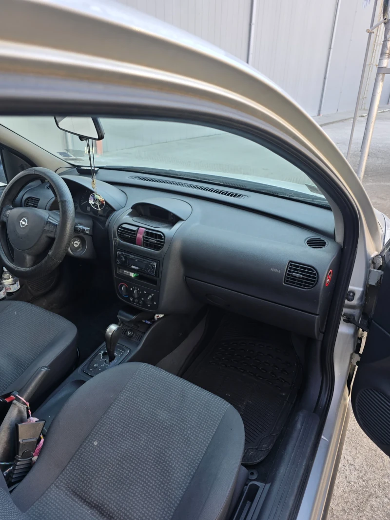 Opel Corsa, снимка 5 - Автомобили и джипове - 49426279