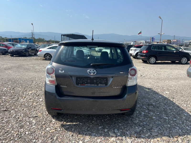 Toyota Verso 2.0 D4D, снимка 6 - Автомобили и джипове - 50324372
