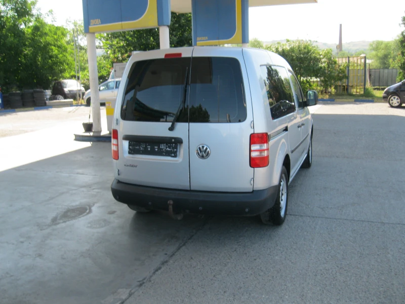 VW Caddy 2.0 TDI 140 ks, снимка 6 - Автомобили и джипове - 50790298
