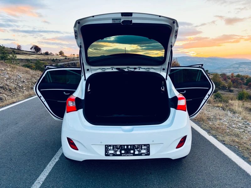 Hyundai I30  1.6 CRDI Blue Drive Автоматик, снимка 13 - Автомобили и джипове - 52900288