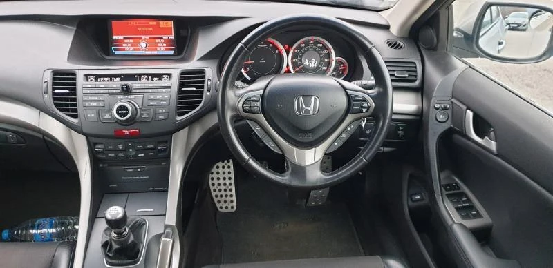 Honda Accord, снимка 16 - Автомобили и джипове - 46442607