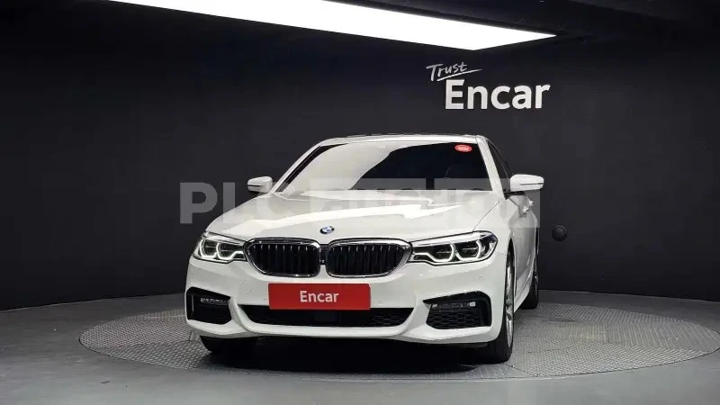 BMW 530 M SPORT/ФИКСИРАНА ЦЕНА ДО БЪЛГАРИЯ, снимка 3 - Автомобили и джипове - 54997506