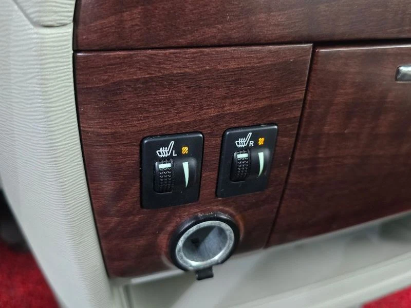 Toyota Sienna 3.5 2GR Automatic, снимка 12 - Автомобили и джипове - 55662693