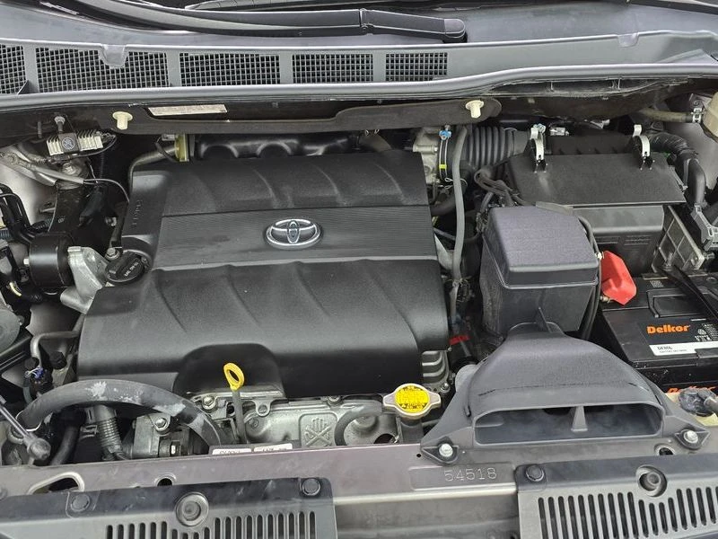 Toyota Sienna 3.5 2GR Automatic, снимка 17 - Автомобили и джипове - 55662693