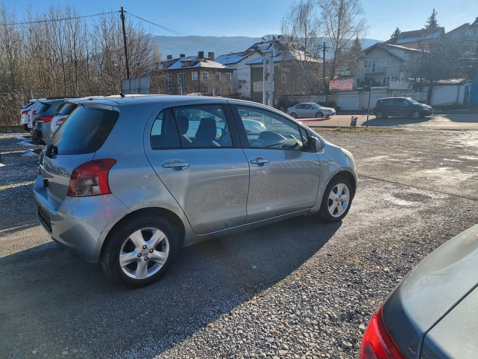 Toyota Yaris 1.4d-4d - изображение 5