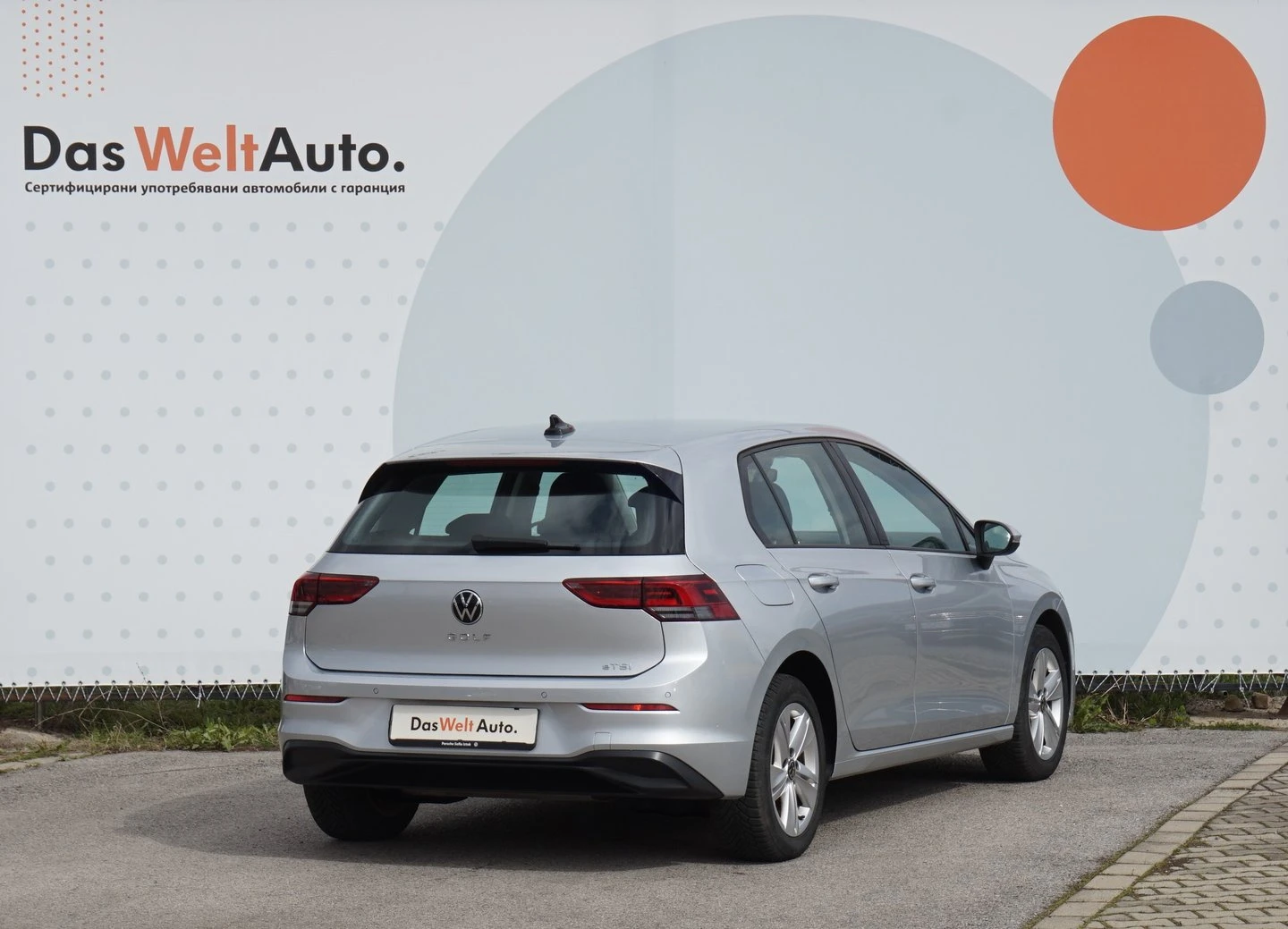 VW Golf 8 Life 1.5 eTSI OPF DSG - изображение 3