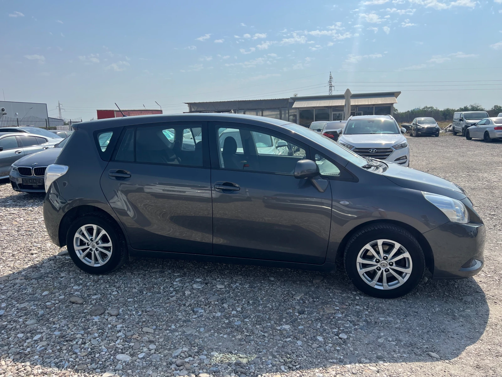Toyota Verso 2.0 D4D - изображение 4