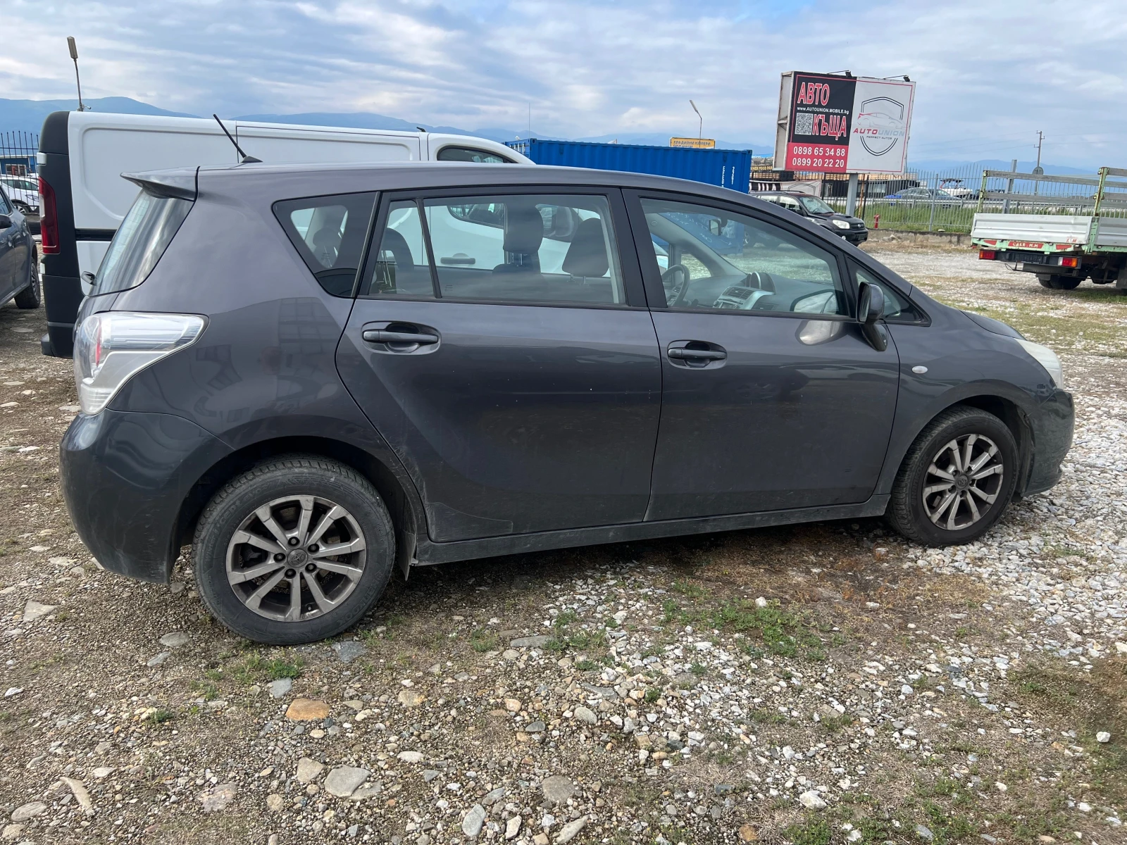 Toyota Verso 2.0 D4D - изображение 5