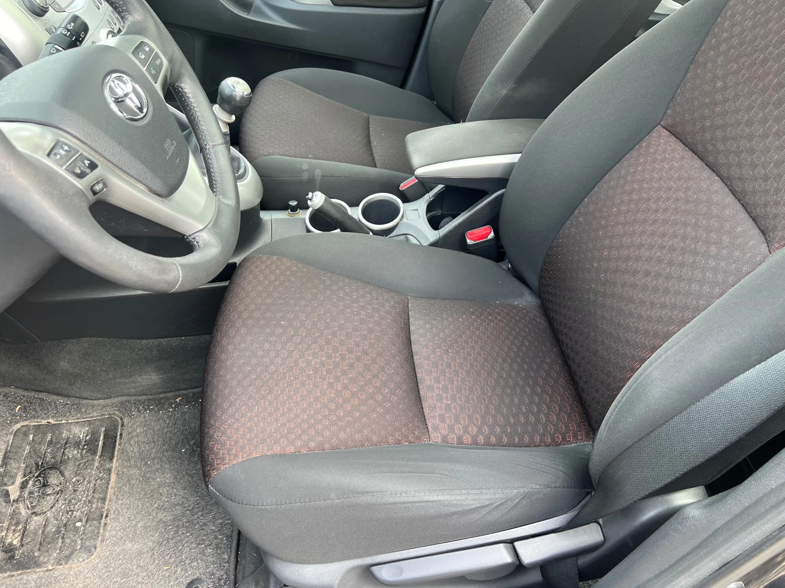 Toyota Verso 2.0 D4D - изображение 10