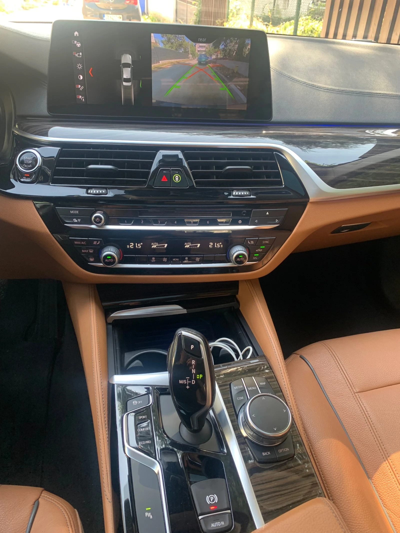 BMW 520 XDrive Luxury Line - изображение 6