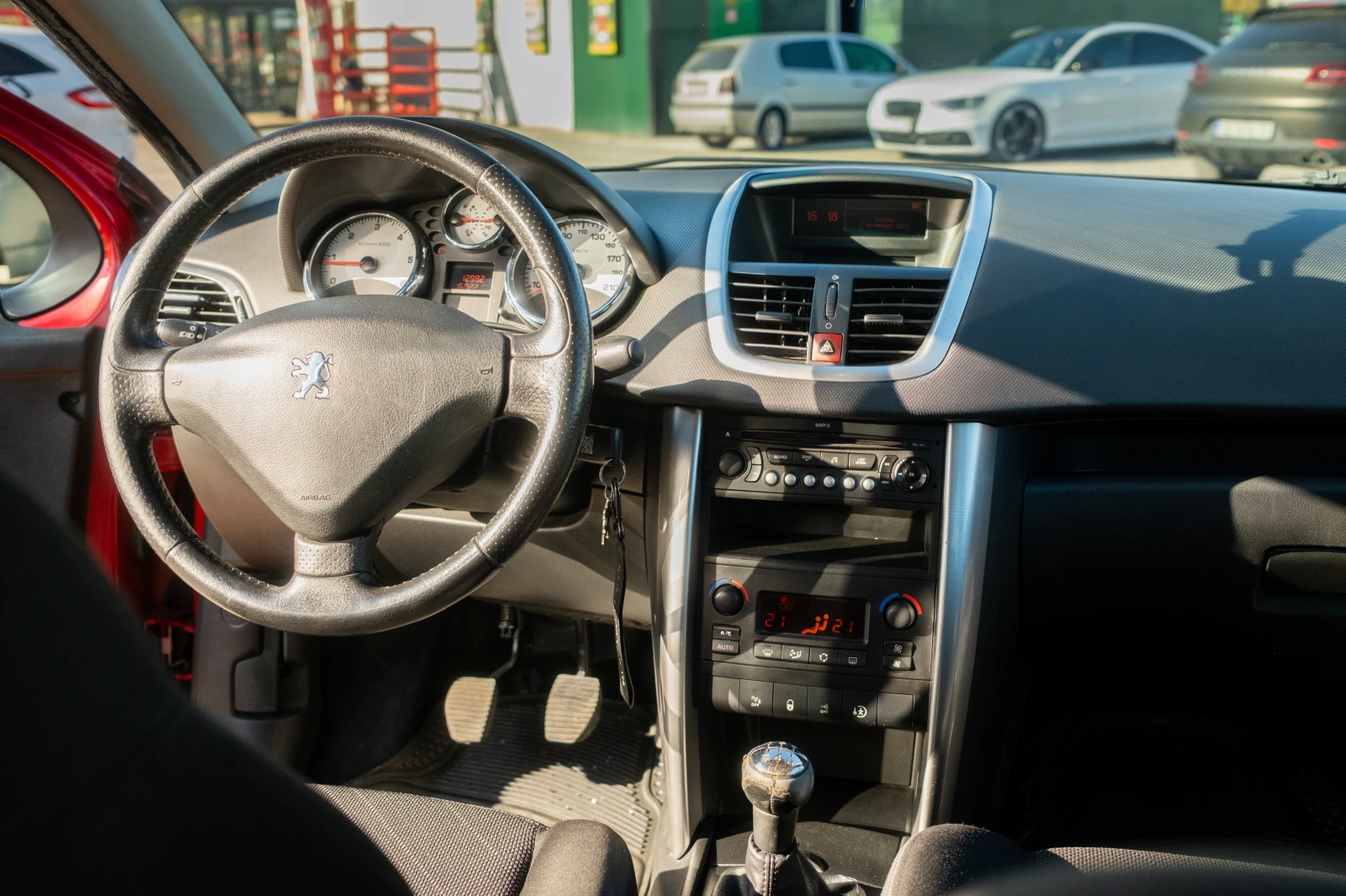 Peugeot 207 1.4 HDI - изображение 8