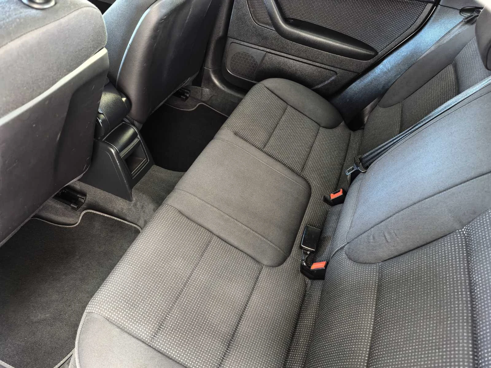 Audi A3 2, 0TDI-140k.c.6., ,  | Mobile.bg   12