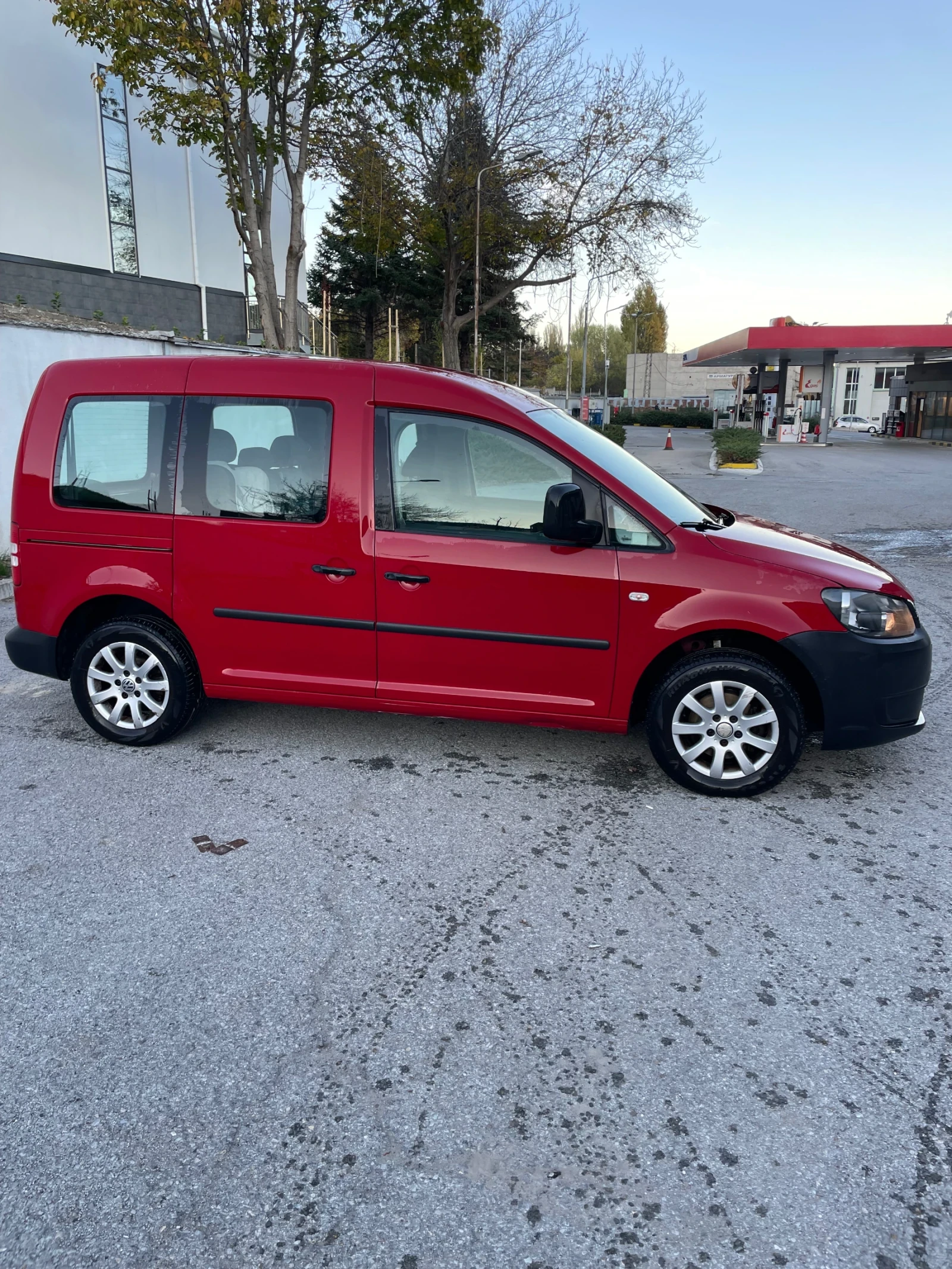 VW Caddy  - изображение 3