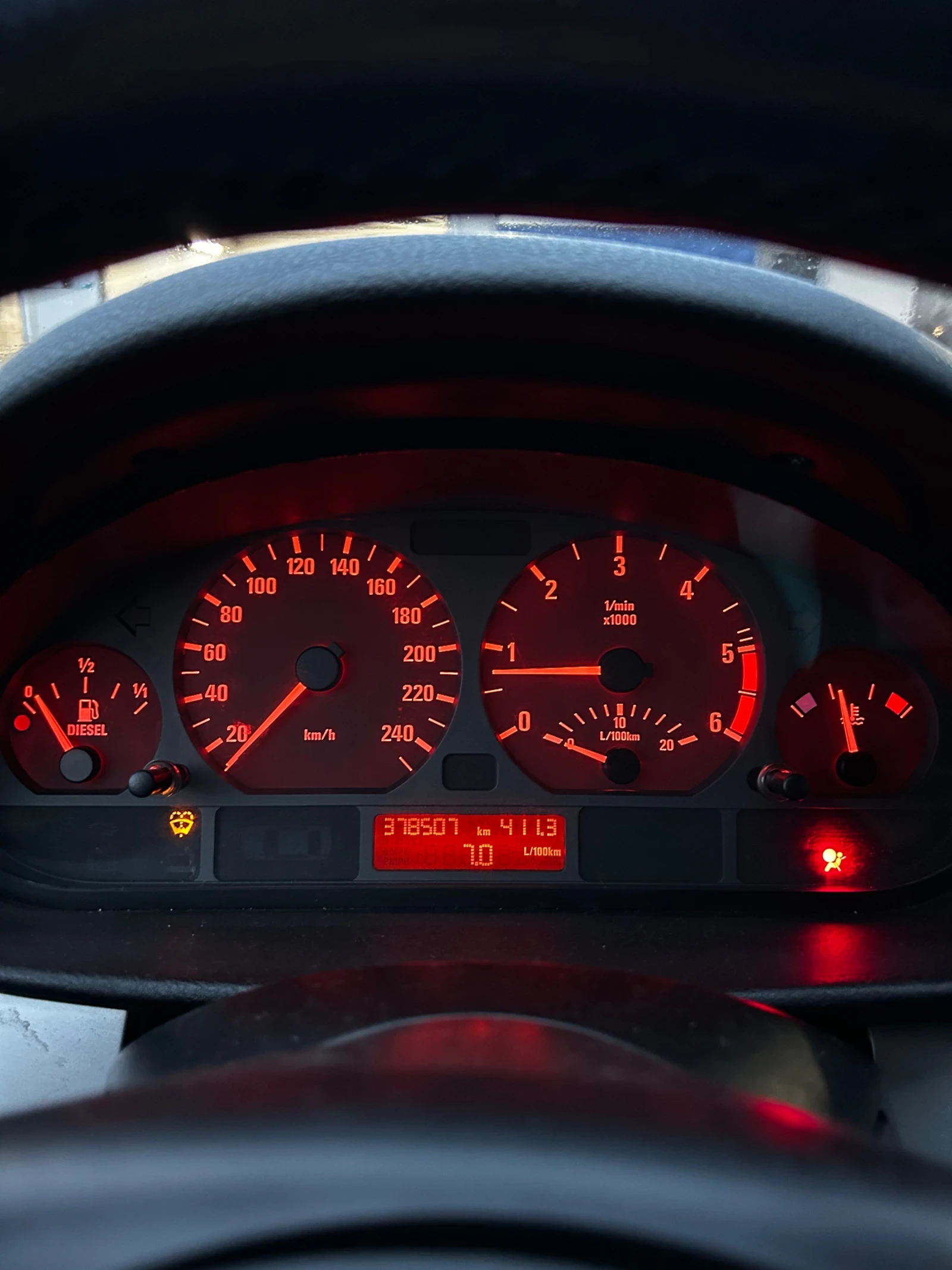 BMW 330 xd - изображение 8