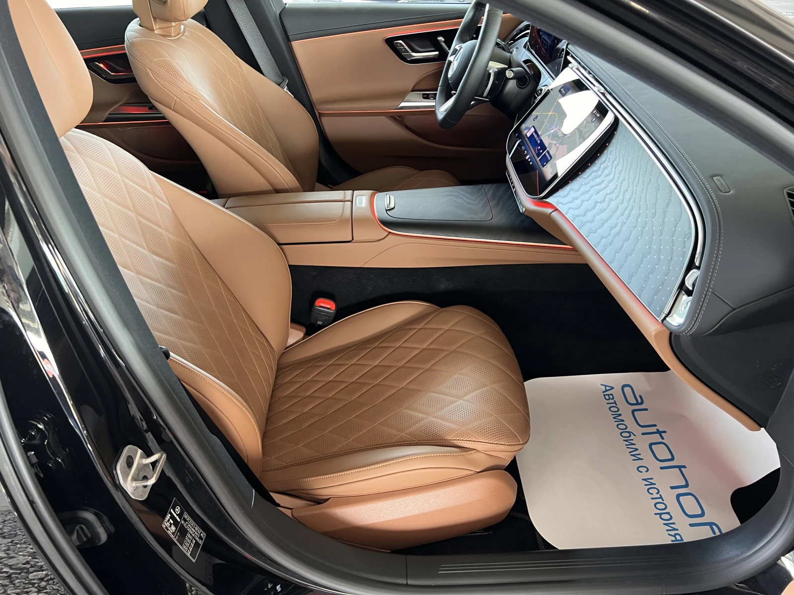 Mercedes-Benz E 300 AMG LINE/4matic/plug-in/313K.C./9AT/ГОТОВ ЛИЗИНГ - изображение 9