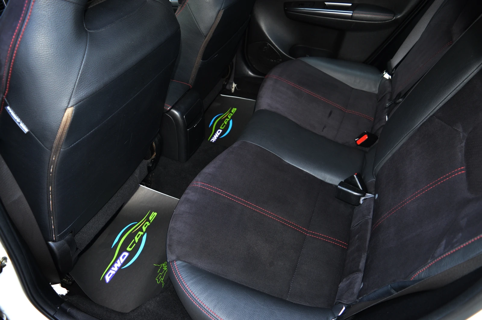 Subaru WRX 2.5 WRX STI ШВЕЙЦАРИЯ - изображение 9