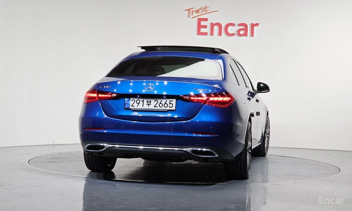 Mercedes-Benz C 300  - изображение 4