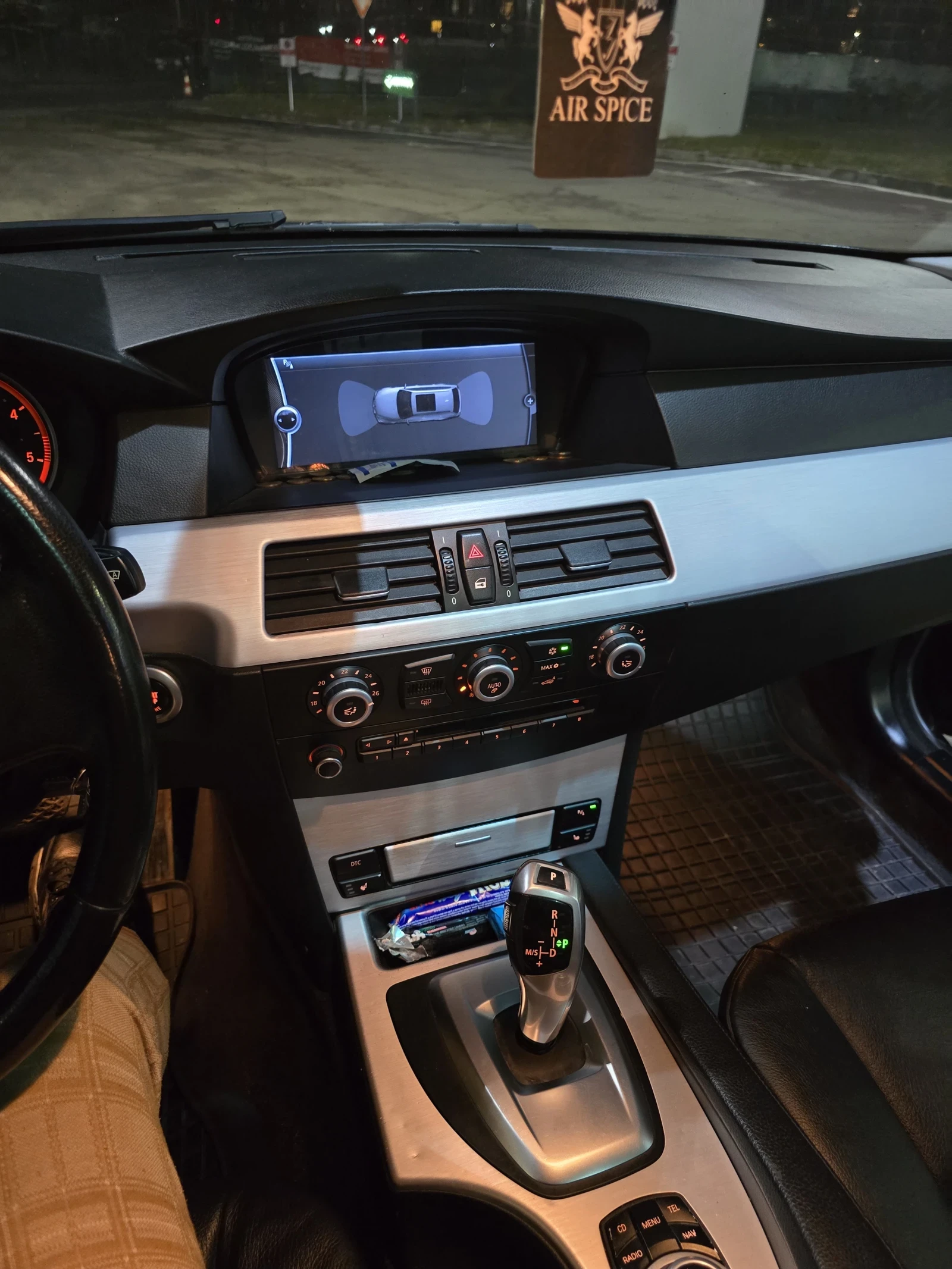 BMW 530 3.0 - изображение 9