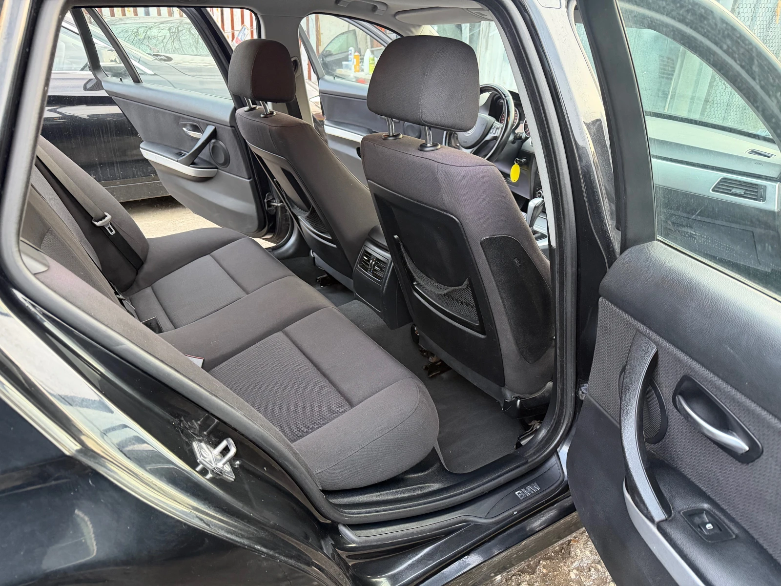 BMW 320 D 177HP AVTOMAT FACELIFT SPORT XENON RECARO 2010G | Mobile.bg � ����������� 15