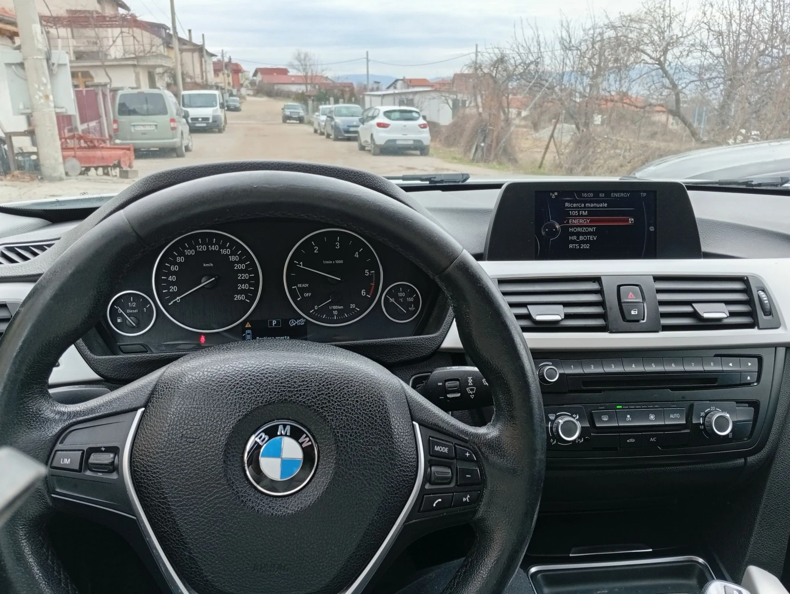 BMW 316 316тди116кс автомат, снимка 10 - Автомобили и джипове - 53828788